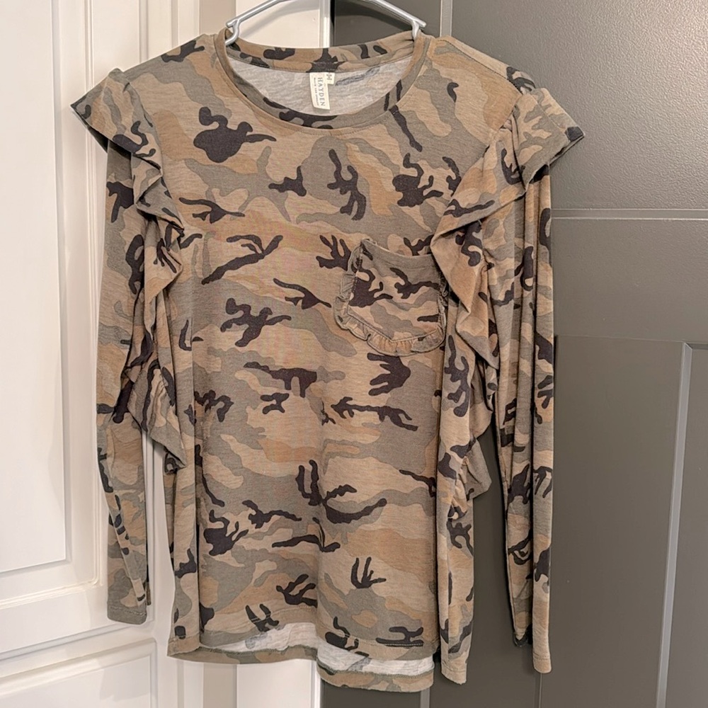 Hayden Camo Top